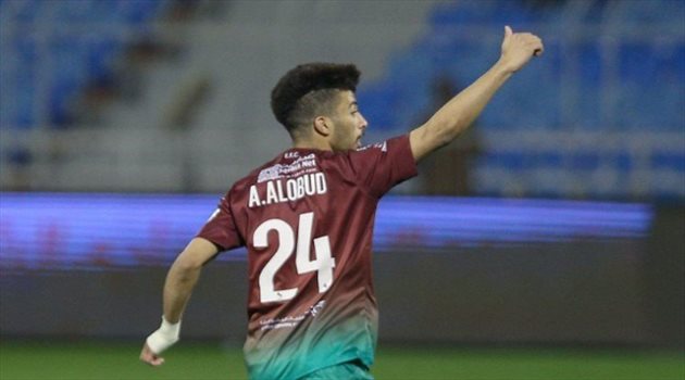 نجم الاتفاق "مستغرب" من إبعاده عن المنتخب.. ويؤكد: النصر لا يقهر