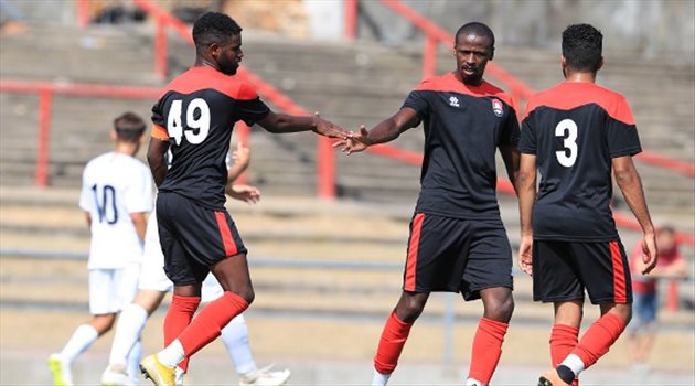 الرائد يفوز على سبارتا براغ التشيكي بثلاثية وديا