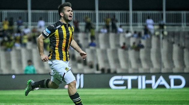 جماهير الاتحاد تهتف لفيلانويفا في ليلة الوداع