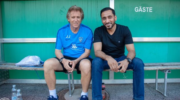  الحرب بدأت.. خيسوس يطلب حسم صفقة "مهاجم بنفيكا" بعد تدخل النصر