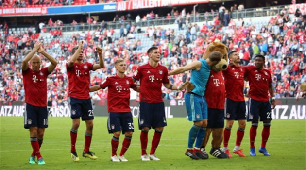 بايرن ميونخ يتربع على صدارة البوندزليجا بثلاثية في ليفركوزن