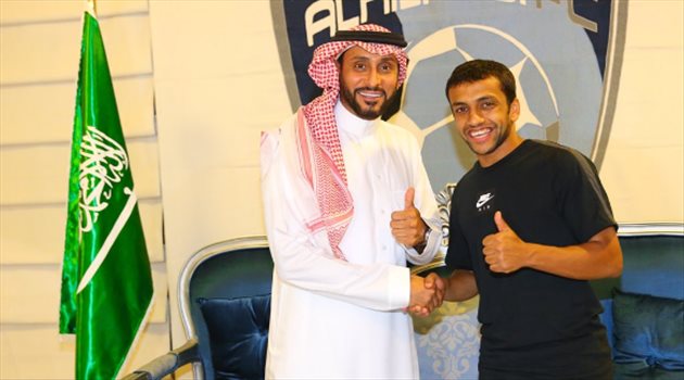 الشلهوب: تجديد تعاقدي مع الهلال لم يستغرق سوى دقائق.. ولا أخشى المنافسة مع زملائي