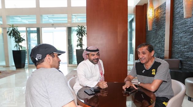 التركي يجتمع مع جهاز الاتحاد.. وغياب رومارينهو عن التدريبات