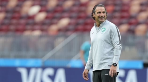 رسميا .. الاتحاد السعودي يمدد التعاقد مع بيتزي