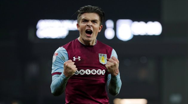 تشيلسي ينافس توتنهام على ضم موهبة آستون فيلا