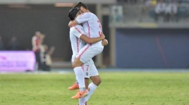 الكويت الكويتي فيديو| بصافرة سعودية.. الكويت يتوج بكأس الأمير على حساب العربي