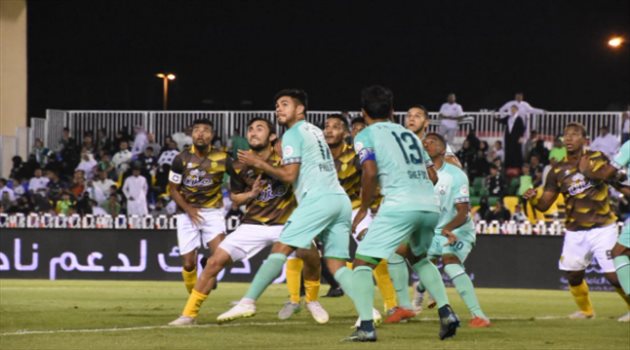 عقوبة مغلظة على نجم الأهلي وتغريم الهلال.. قرارات نارية من "الانضباط"