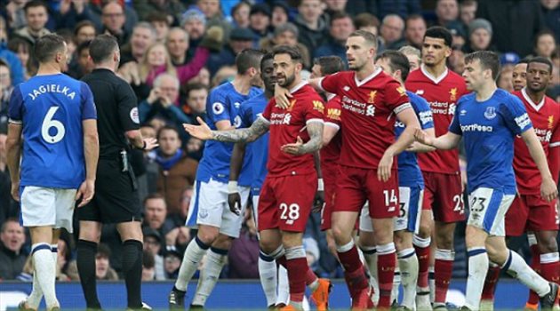 رسميا.. إيفرتون يقيل ماركو سيلفا من تدريب الفريق