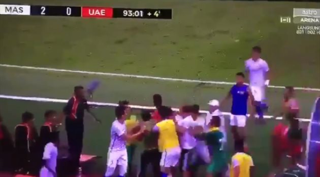 مباراة ودية تتحول إلى حرب شوارع.. والاتحاد الإماراتي يعتذر