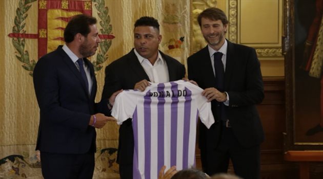 رسميا.. الظاهرة رونالدو مالكا جديدا لنادي بلد الوليد الإسباني