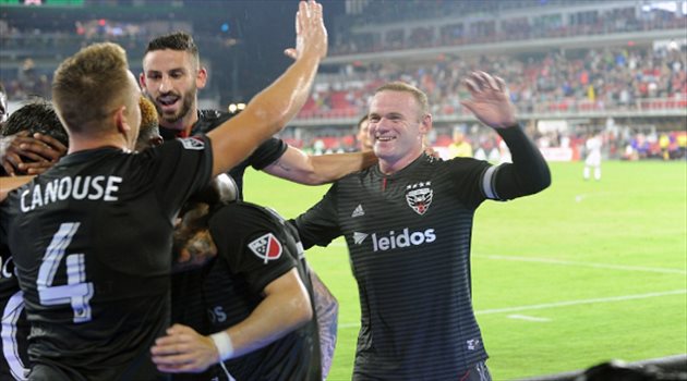 لقطة خارقة من روني في الدوري الأمريكي في فوز مثير لدي سي يونايتد.. فيديو