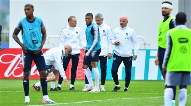 إصابة خطيرة لمبابي تهدد مشاركته في المونديال