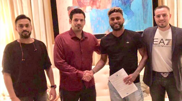 رسميا.. فيليبي مورالها يوقع على عقود انضمامه للحزم