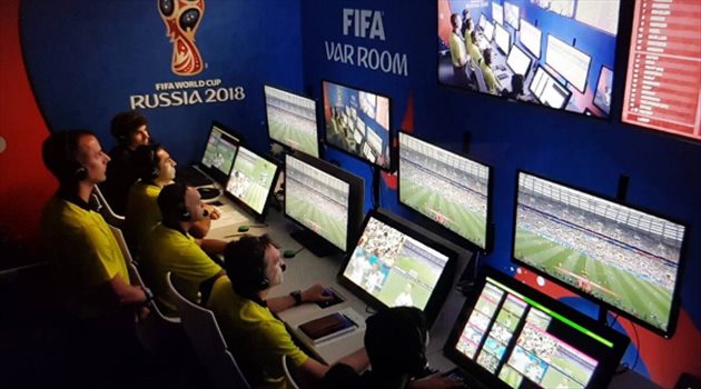 عيش المونديال| راموس يسخر من فاسكيز بسبب حكم الفيديو والأخير يرد بقوة