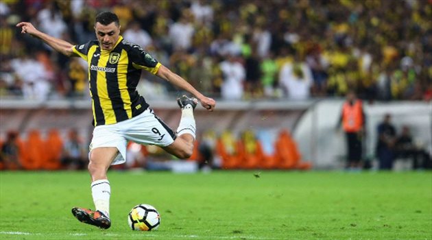 العكايشي يلمح لـ"عودته إلى الاتحاد".. ماذا يحدث في جدة؟