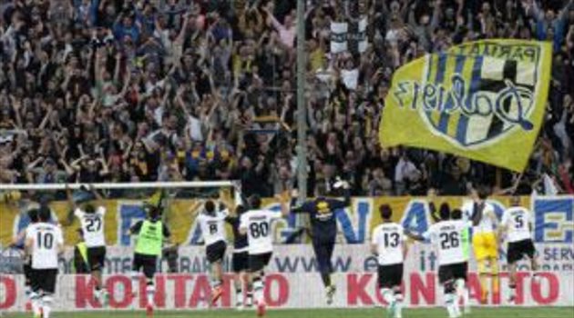 خصم 5 نقاط وإيقاف لاعب عقوبة تلاعب بارما بالنتائج في الدوري الإيطالي