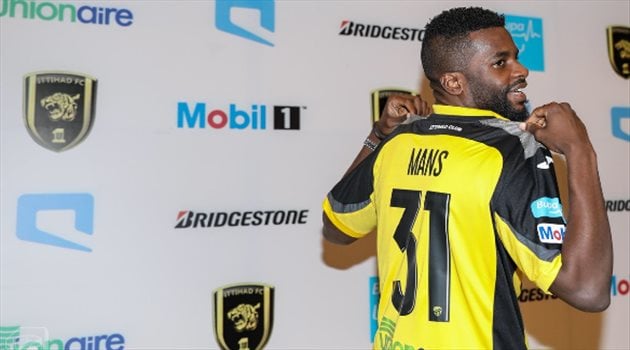 دياز يقرر الدفع بالحربي والزقعان في مواجهة الفجيرة الإماراتي