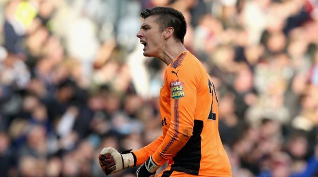 ليفربول يحول أنظاره إلى حارس منتخب إنجلترا