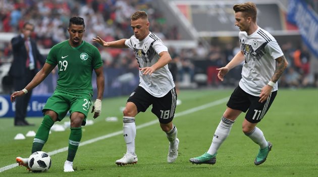 هل يعيد أسطورة الجابر؟.. سالم الدوسري يحطم الرقم القياسي في "المراوغة"