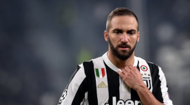 ليوناردو يبدأ مهمته في ميلان بمحاولة التعاقد مع هيجواين