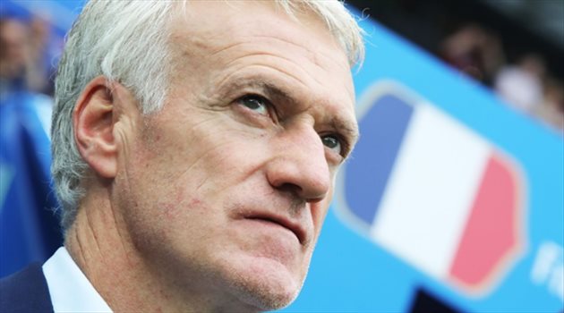 رسميا| نجم ريال مدريد لن يشارك مع منتخب بلاده بعد الآن.. "ديشامب مدد عقده"