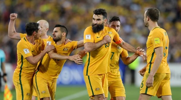 رسميا.. لاعب الأهلي يقود قائمة أستراليا في كأس العالم