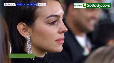 زوجة رونالدو تنهمر في البكاء عقب هدف التأهل ليوفنتوس