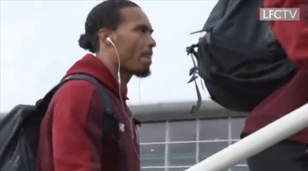 بعثة ليفربول تتجه إلى برشلونة قبيل المواجهة المرتقبة