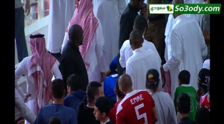 حالة اغماء لرئيس  مجلس ادارة الوحدة بعد الهدف القاتل في مرمى الاهلي