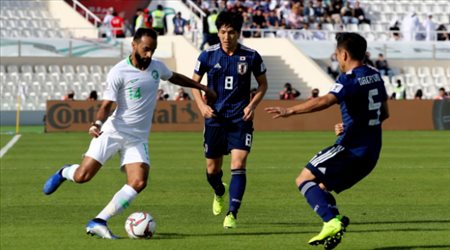 عبد الله عطيف في مباراة السعودية واليابان