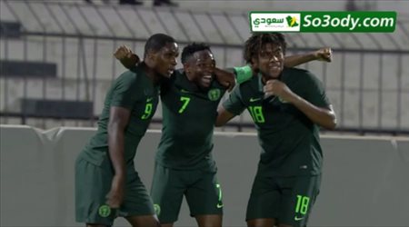 أحمد موسى يراوغ الجميع.. ويسجل هدفا عالميا في شباك ليبيا