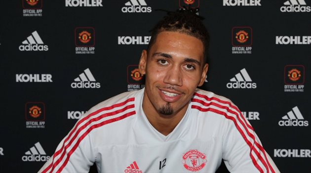 الدوري الإنجليزي| سمولينج مستمر مع مانشستر يونايتد حتى 2022