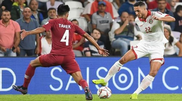 كأس آسيا| لاعب لبنان "يتكبر" على زملائه برسالة مسيئة للمدرب