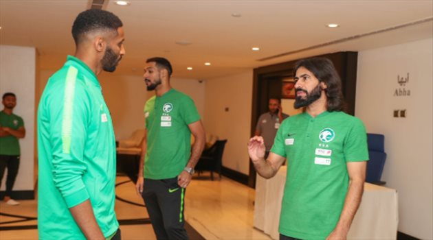 تقرير| صنع مجده قبل ولادتهم.. حسين عبدالغني "أب" لـ5 نجوم في المنتخب
