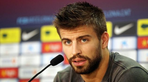 بيكيه يستعد لتوجيه صدمة لجماهير برشلونة