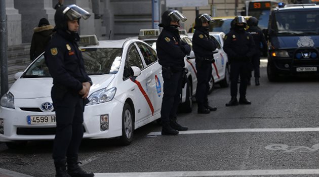  هل تدخلت المافيا لإنقاذ رئيس برشلونة من السجن بسطو مسلح؟