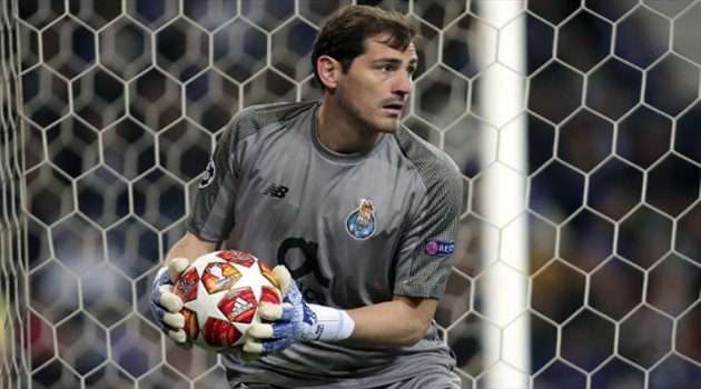 الأطباء ينصحون كاسياس بضرورة الاعتزال