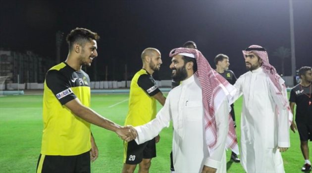 جستنيه: هل فاوض الهلال رومارينيو؟.. والحائلي أعاد الاتحاد للطريق الصحيح