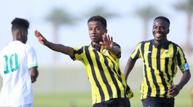 قمة الشباب.. الاتحاد يتعادل مع الأهلي والنصر يكتسح الليوث