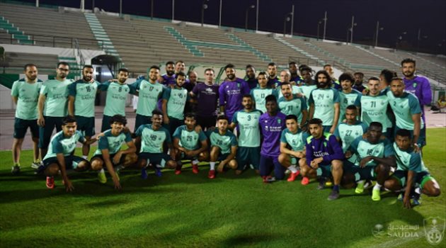 فوساتي يعلن قائمة الأهلي في دوري أبطال آسيا