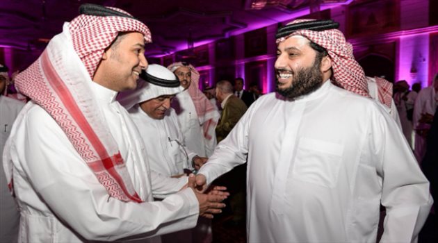 رئيس الأهلي: سنشارك في اختيار موقع ملعب النادي بجدة.. وأنتظر رأي الجماهير