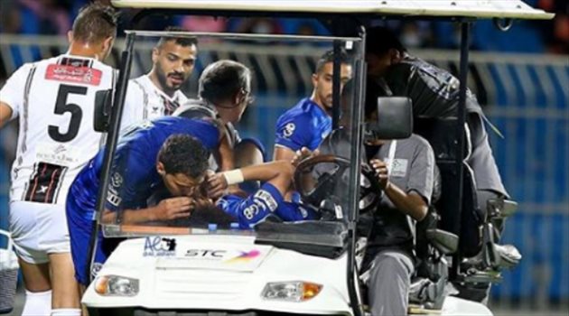 صورة.. إدواردو مساندا عموري:"أنت الأفضل في آسيا"