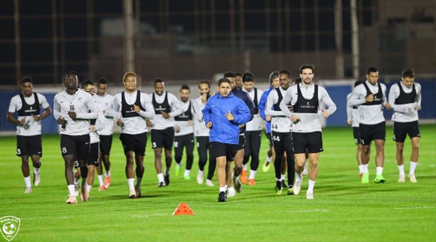 صدمة كبرى.. الهلال يفقد نجم جديد بسبب الإصابة