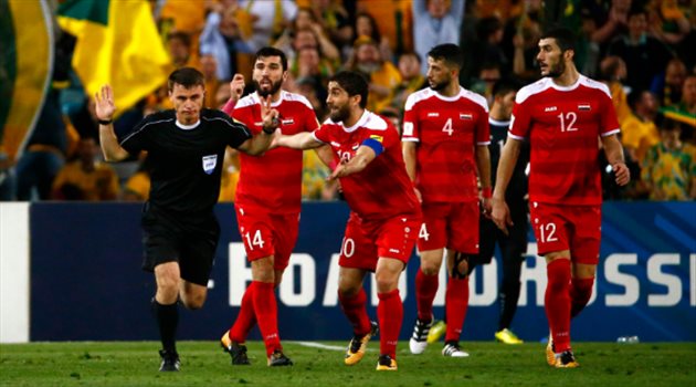كأس آسيا| نجم سوريا يطالب بـ"طرد" مدربه العجوز.. ويعلنها: لن ألعب معه أبدا