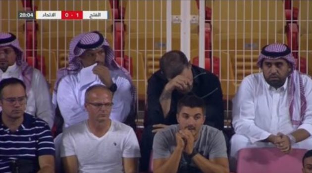 أول ردة فعل من بيليتش بعد الهزيمة أمام الفتح.. "غضب وتحذير"