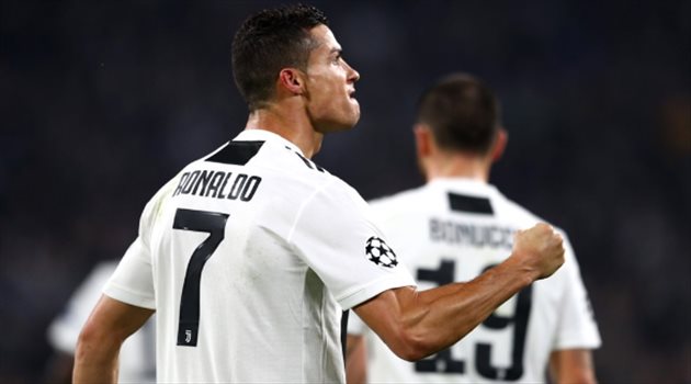  كريستيانو رونالدو يسجل أول أهدافه مع يوفنتوس بدوري الأبطال