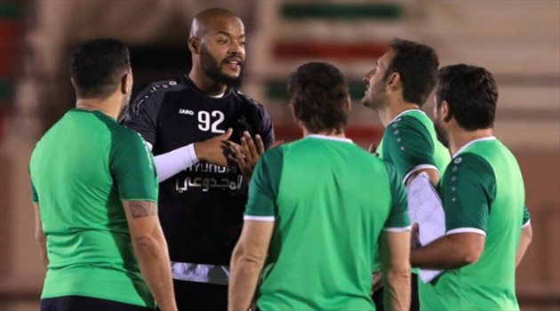 دوري المحترفين| الاتفاق يختتم استعداداته للأهلي.. وعودة مبولحي وفخر الدين