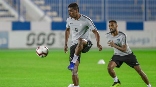 دوري المحترفين| الهلال يواصل تدريباته استعدادا لمواجهة أحد