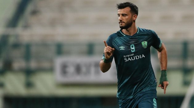 تقارير.. السومة يطلب الخلع من الأهلي