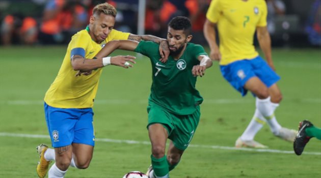 سوبر كلاسيكو| تشكيل هجومي ناري بقيادة نيمار للبرازيل أمام الأرجنتين